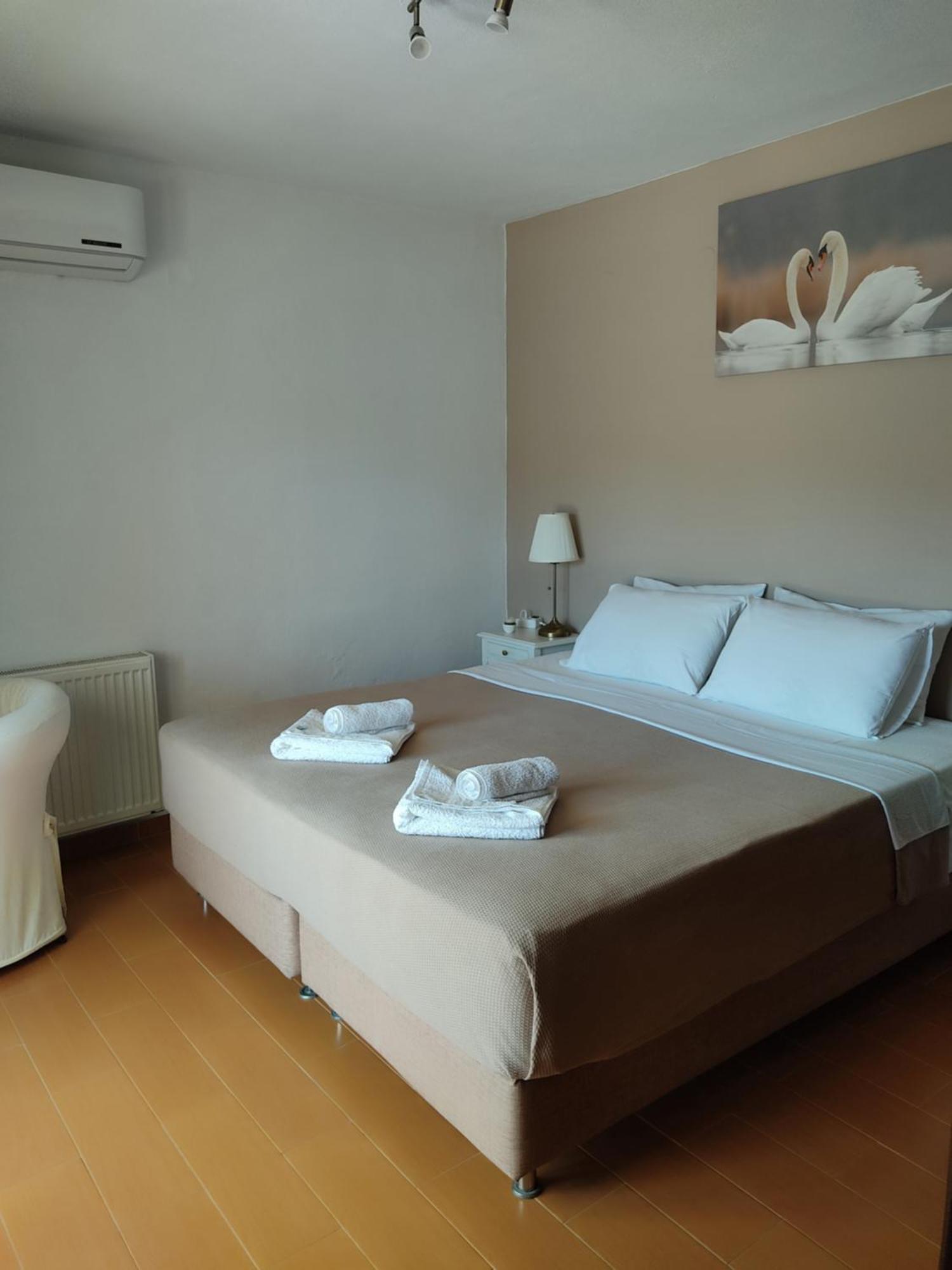 Bozikis House! A Cosy Apartment In The City Centre Skiathos Town Bagian luar foto