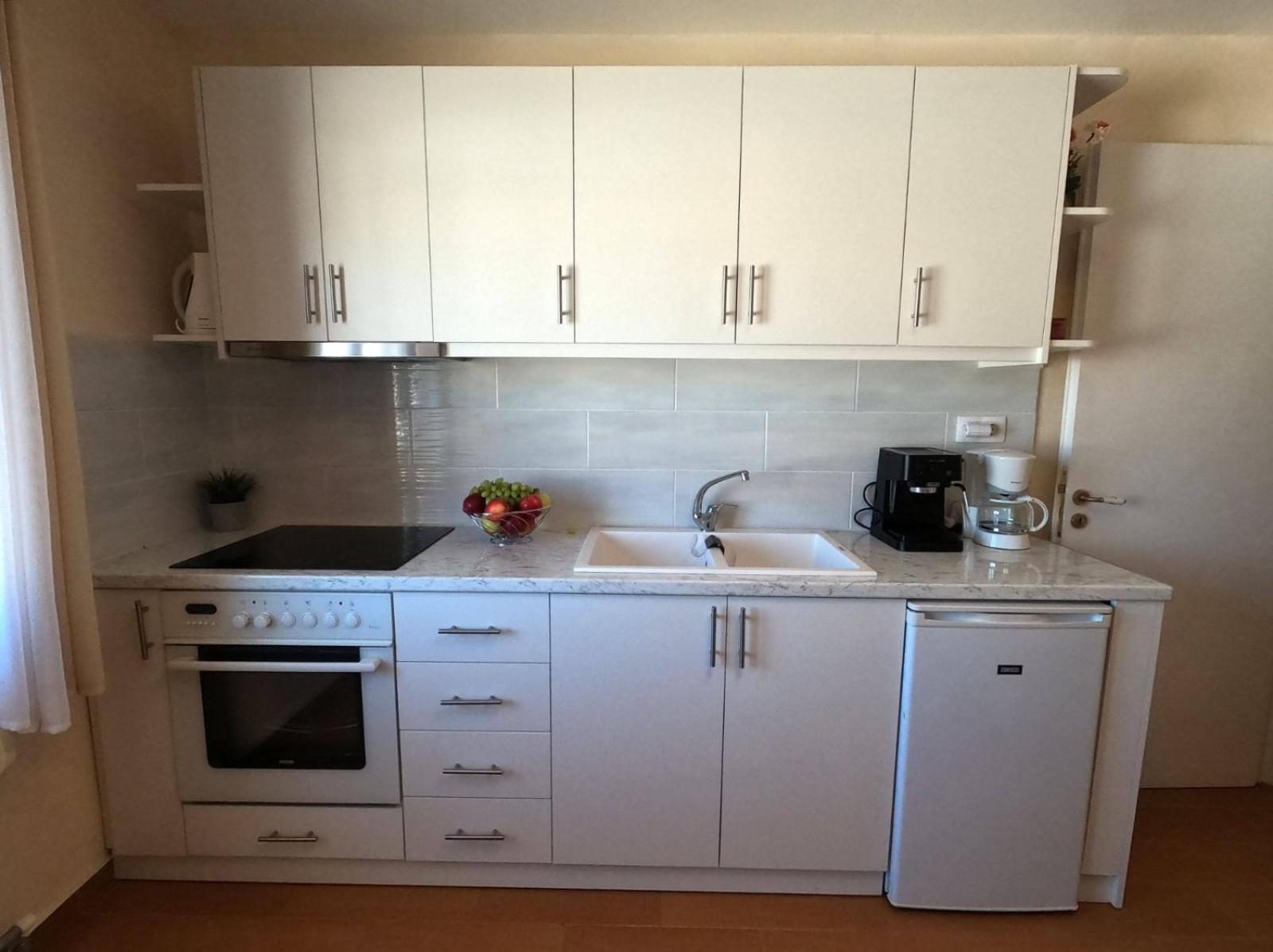 Bozikis House! A Cosy Apartment In The City Centre Skiathos Town Bagian luar foto
