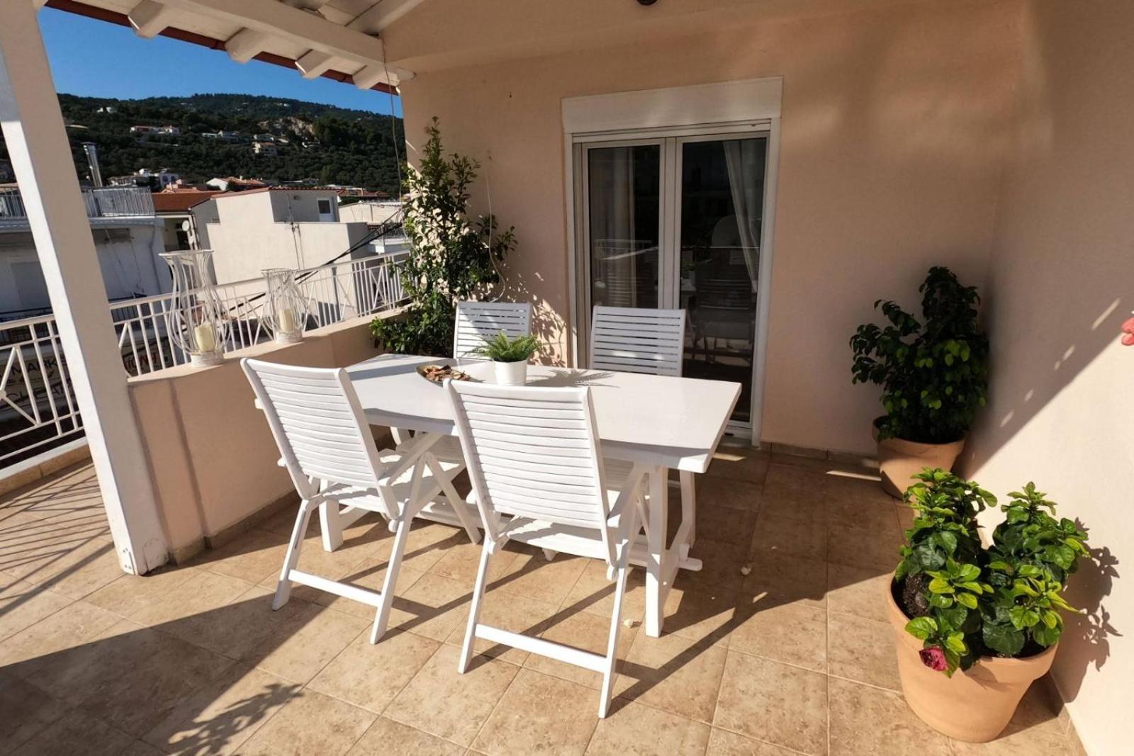 Bozikis House! A Cosy Apartment In The City Centre Skiathos Town Bagian luar foto