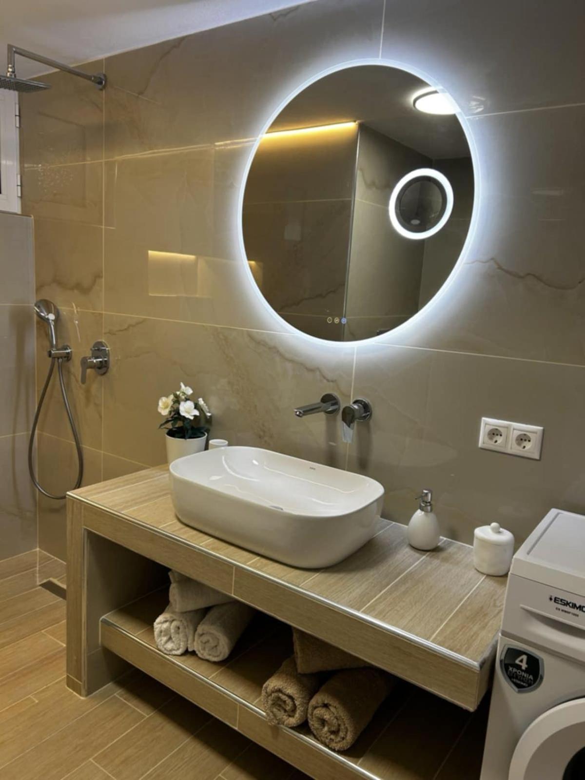 Bozikis House! A Cosy Apartment In The City Centre Skiathos Town Bagian luar foto